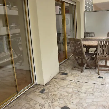 Apartment Les Fleurs Antibes